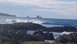 La guía de surf para descubrir la costa del Cantábrico.